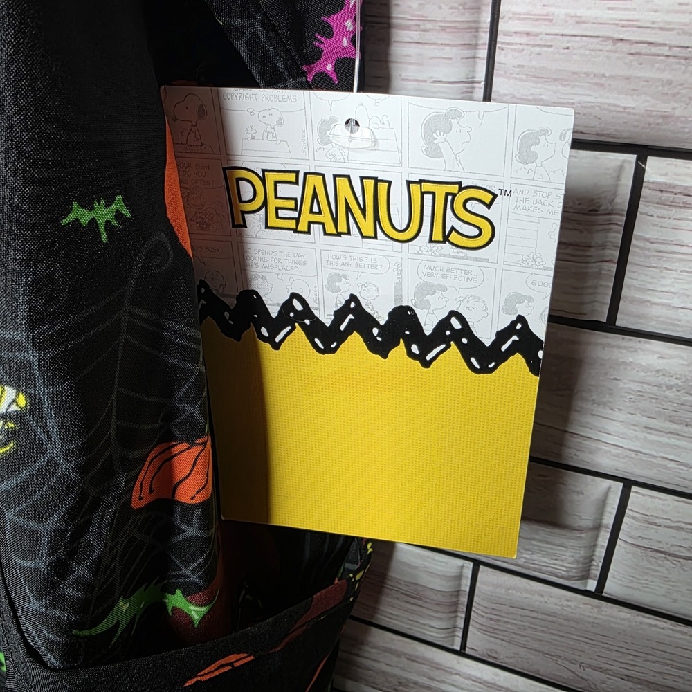 New Womens Shirt Medical Scrubs Peanuts Snoopy Charlie Brown‎ Halloween Size 3X - Picture 6 of 10